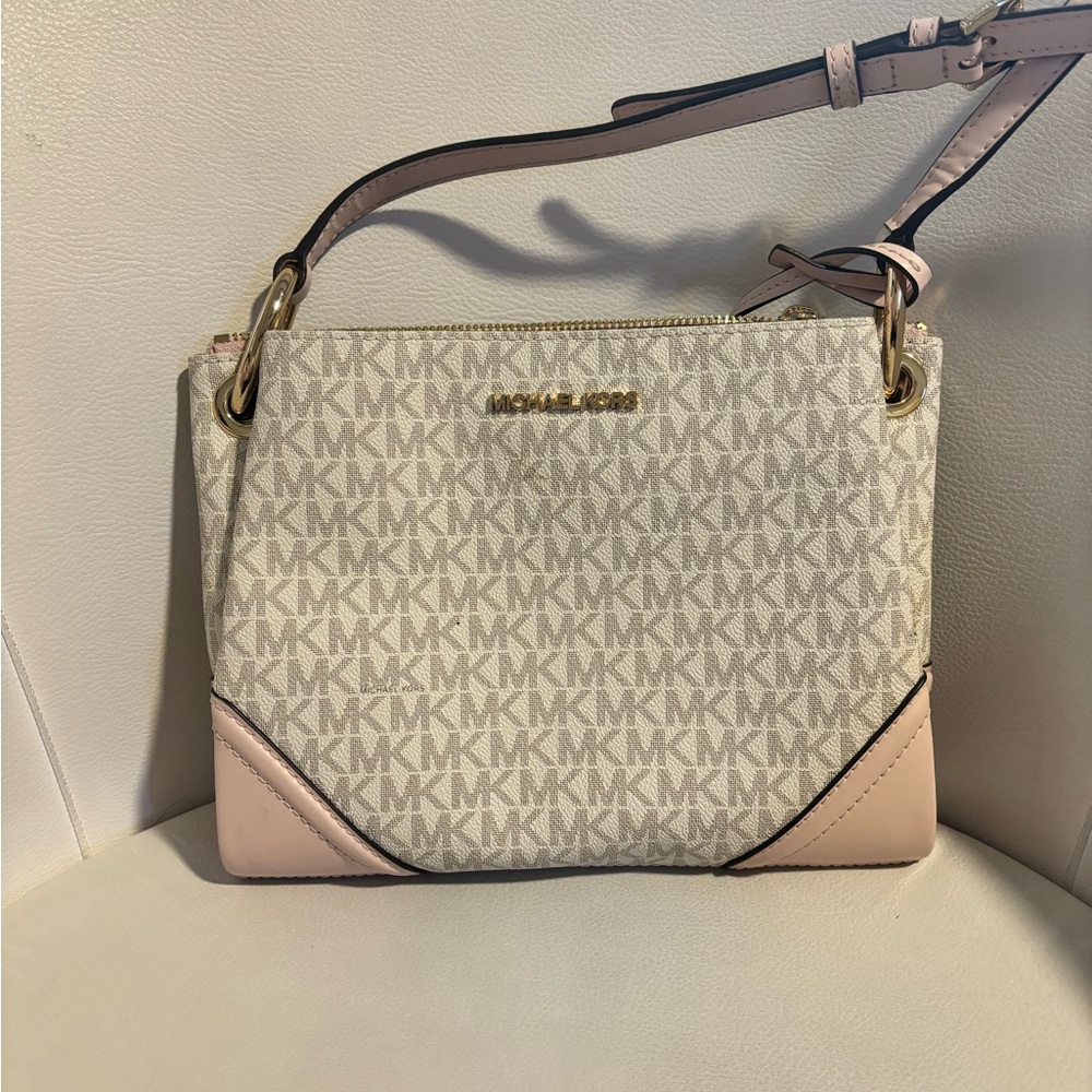 Micheal kors logo Crossbody